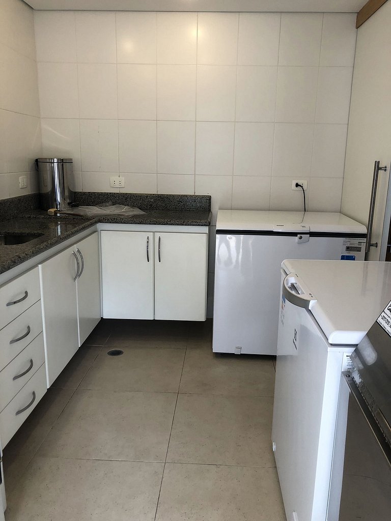Riviera: M3 Kingston Town 61, frente a la playa, paseo sobre